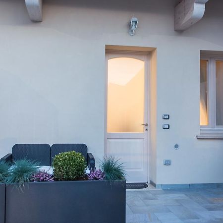 Lm House 01 Apartment Lonato Luaran gambar