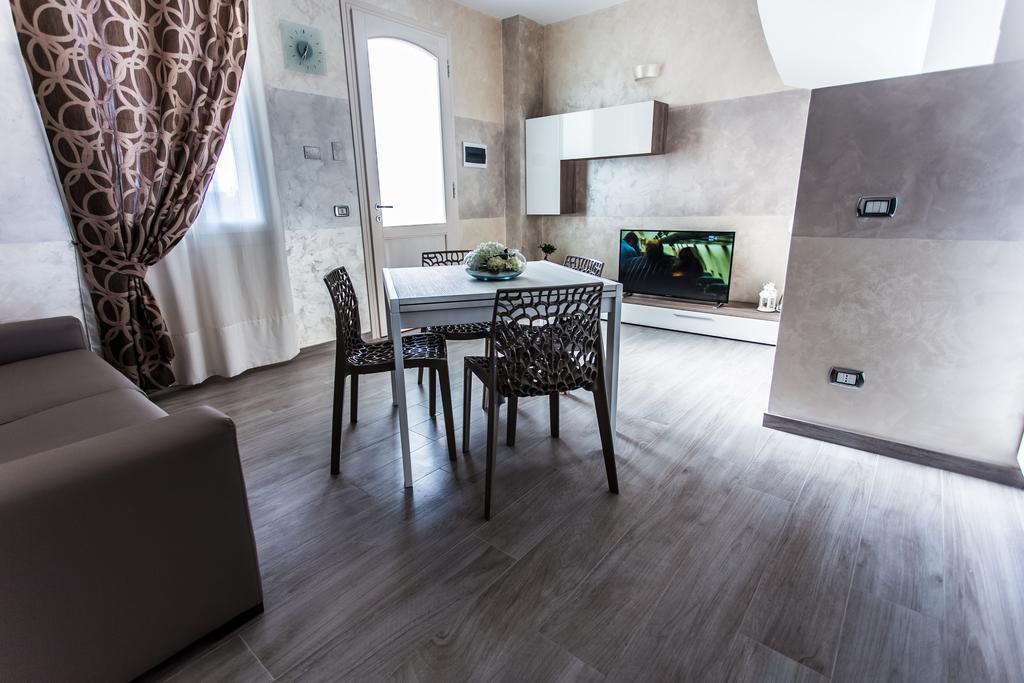 Lm House 01 Apartment Lonato Luaran gambar
