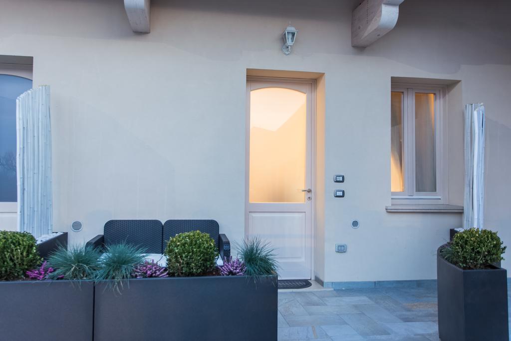 Lm House 01 Apartment Lonato Luaran gambar