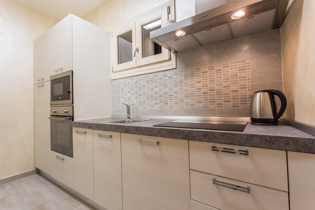 Lm House 01 Apartment Lonato Luaran gambar