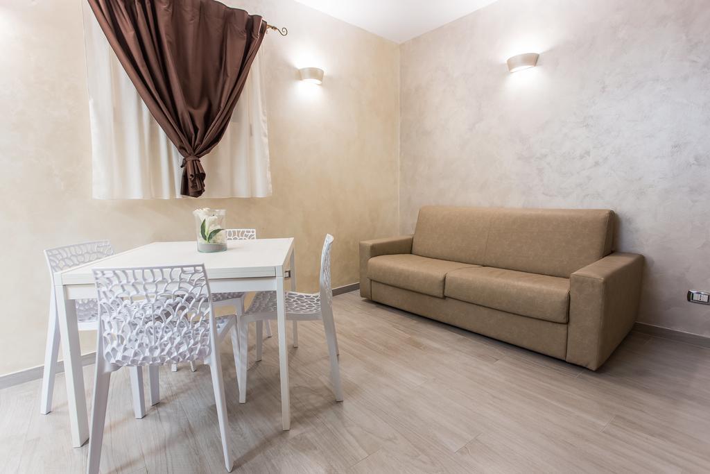 Lm House 01 Apartment Lonato Luaran gambar