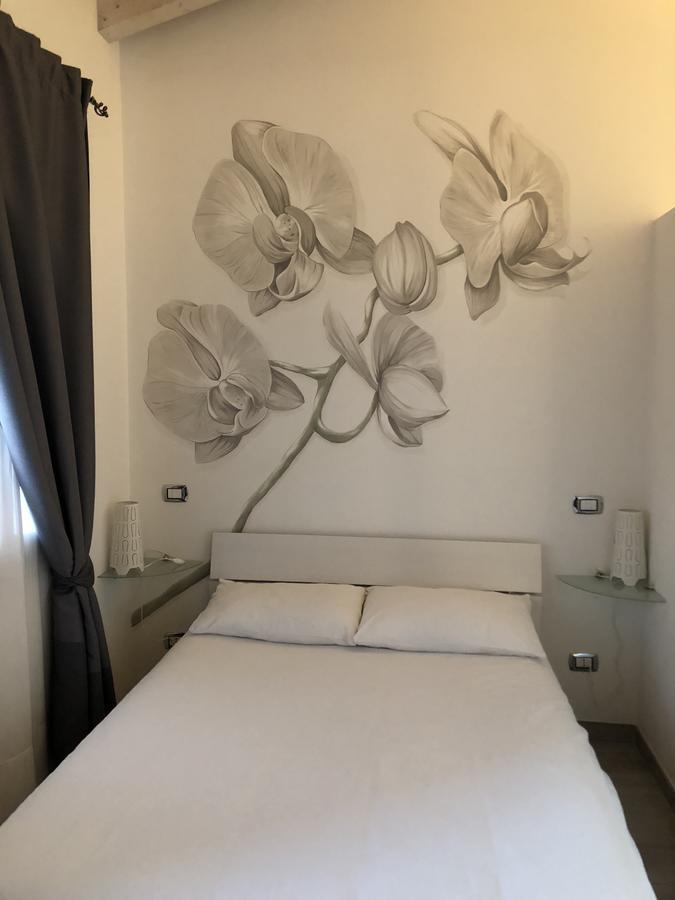 Lm House 01 Apartment Lonato Luaran gambar